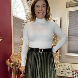 Solid Turtleneck - White